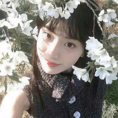 人前的安宁 在线观看